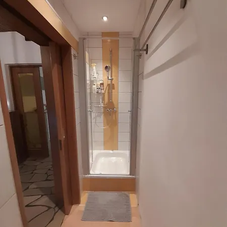 Goldstueck Im Gruenen 公寓